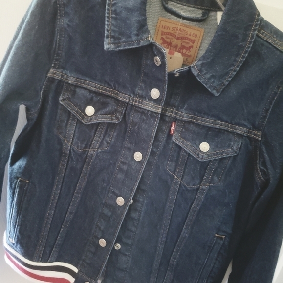 NEW! LEVI'S Womens' Trucker Jean Jacket Small. - Picture 4 of 9